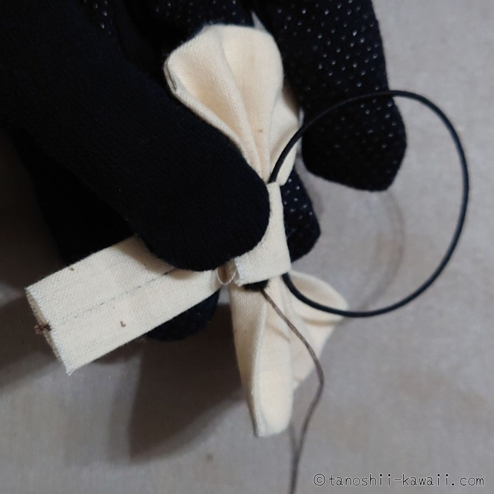 リボンタブを巻いていく